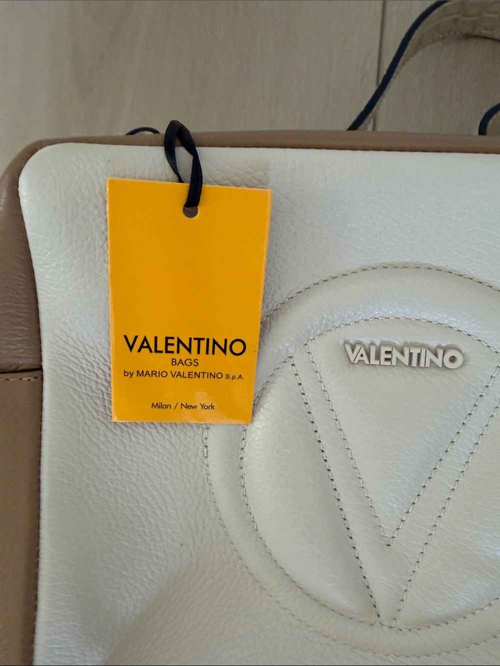 Valentino Cream and Brown Leather Crossbody with Embossed V Logo - Picture 3 of 16